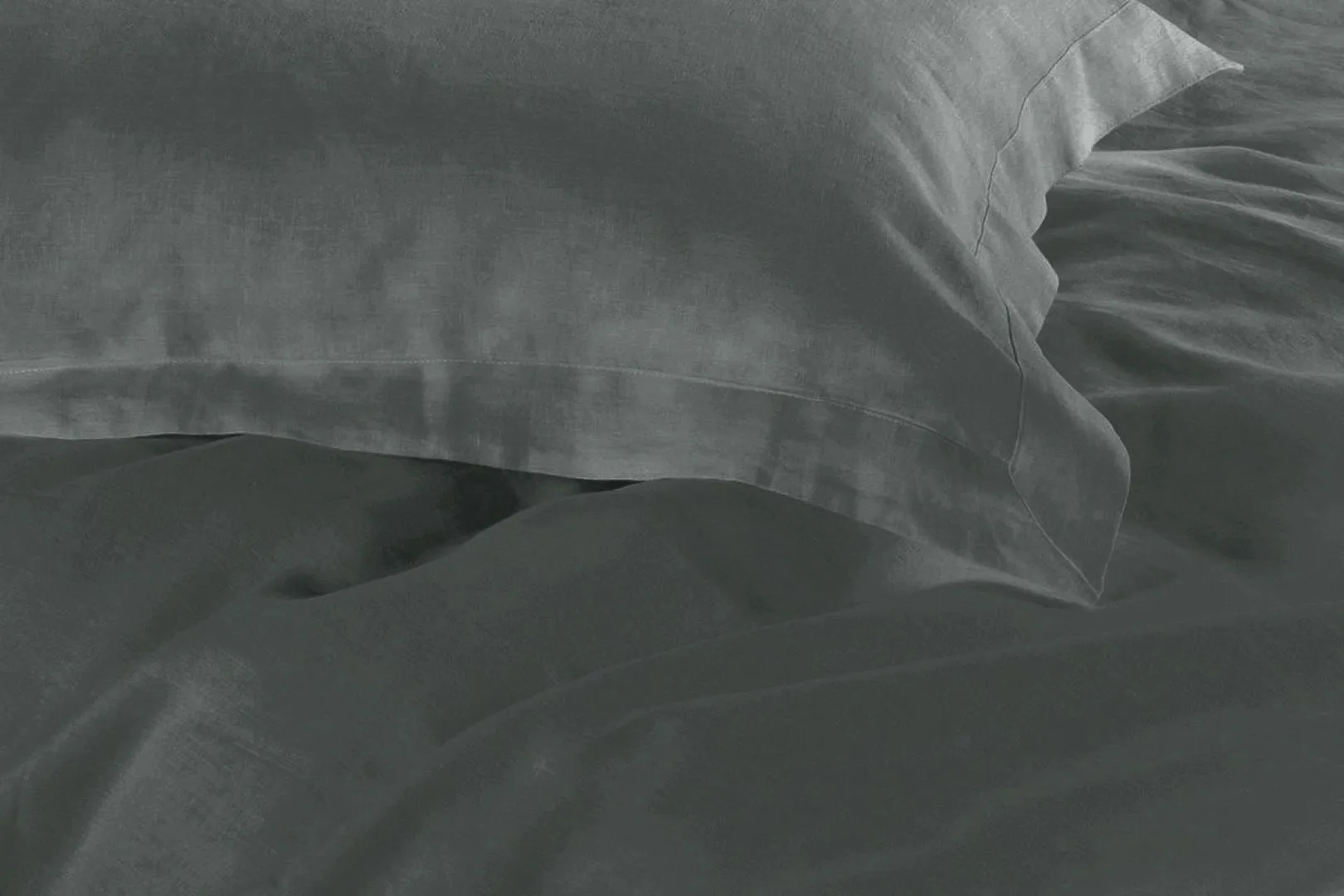 1000TC Tailored | Double Size | Quilt/Duvet Cover Set | Charcoal