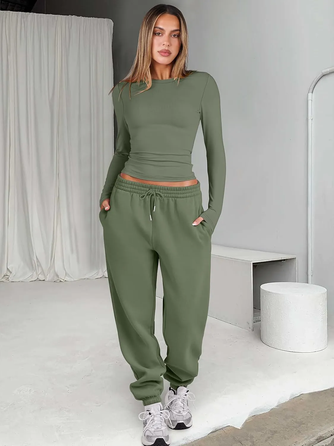 ANRABESS Womens 2 Piece Sweatsuits Long Sleeve Tight Shirt Tops Joggers Fleece Sweatpants Sets 2024 Fall Sweat Lounge Outfits