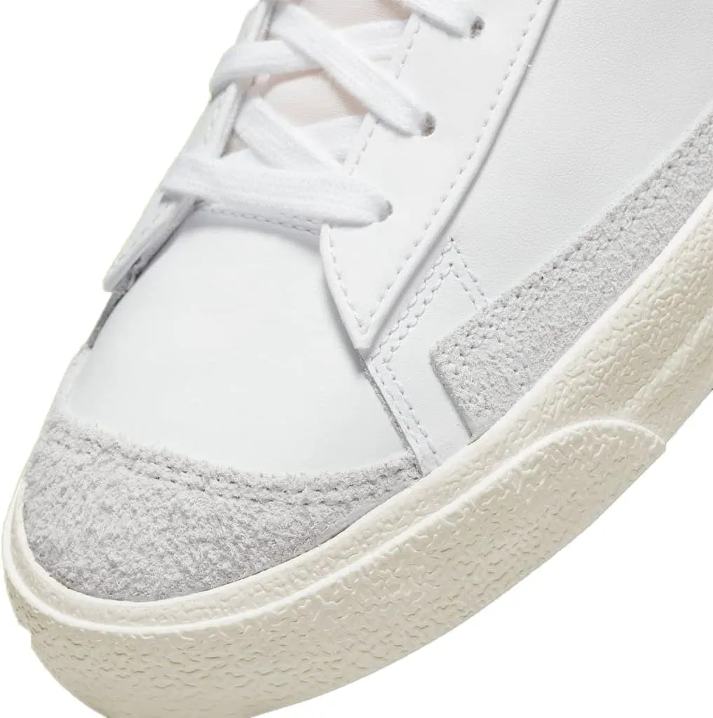 Nike mens Blazer Mid 77