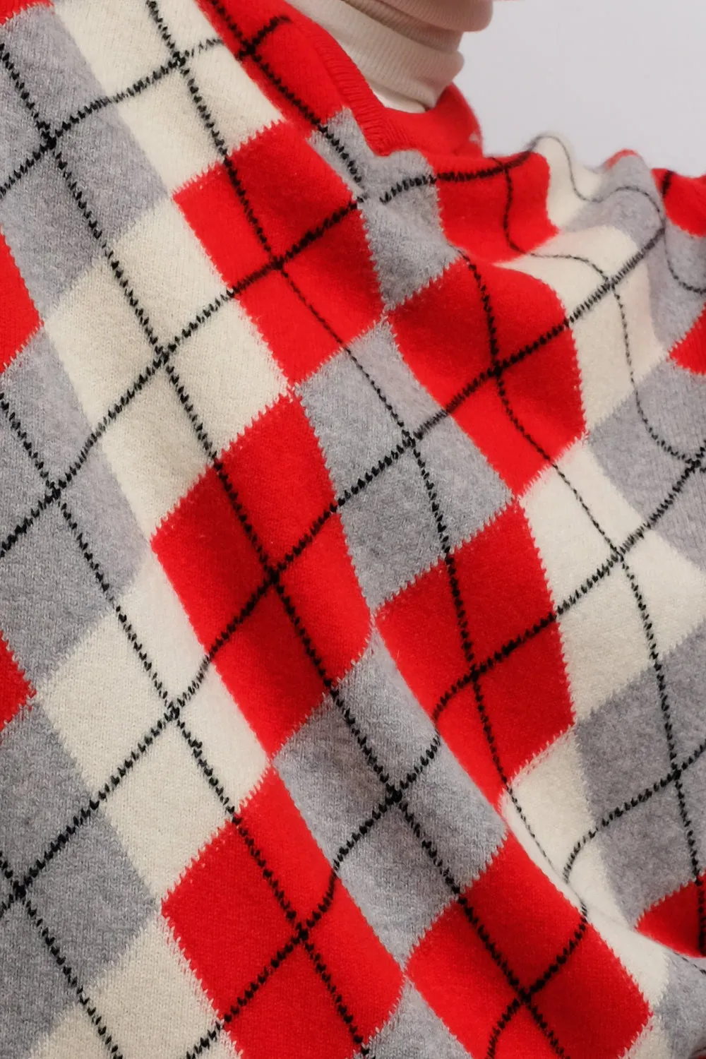 PURE WOOL ARGYLE RED VINTAGE V-KNIT