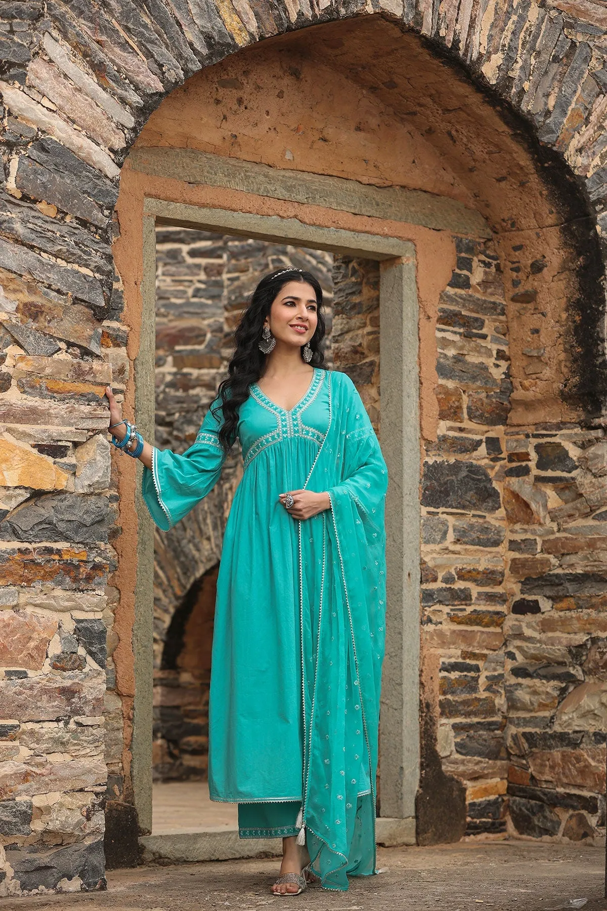 Rooh Green High Slit Gathered Gota Lace Kurta With Wide Leg Pant And Dupatta