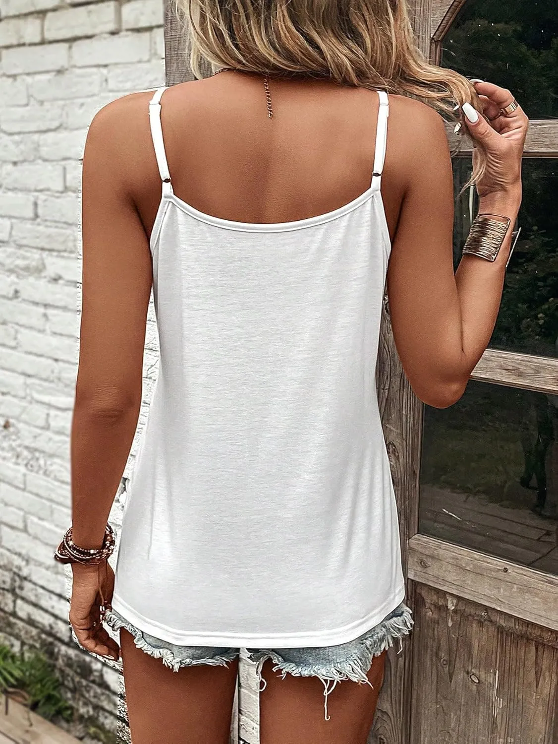 SOLY HUX Women's Contrast Lace Cami Tops Criss Cross Front V Neck Spaghetti Strap Camisole