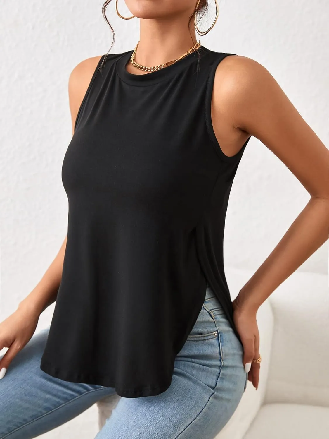 SOLY HUX Women's Sleeveless Split Curved Hem Tank Top Round Neck Casual Summer Tops