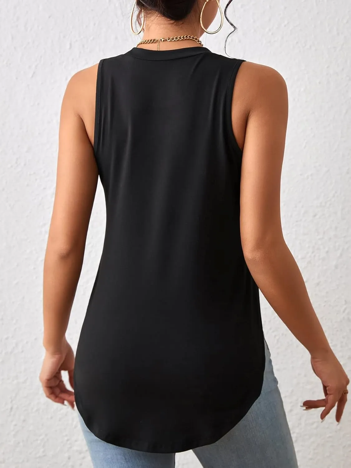 SOLY HUX Women's Sleeveless Split Curved Hem Tank Top Round Neck Casual Summer Tops