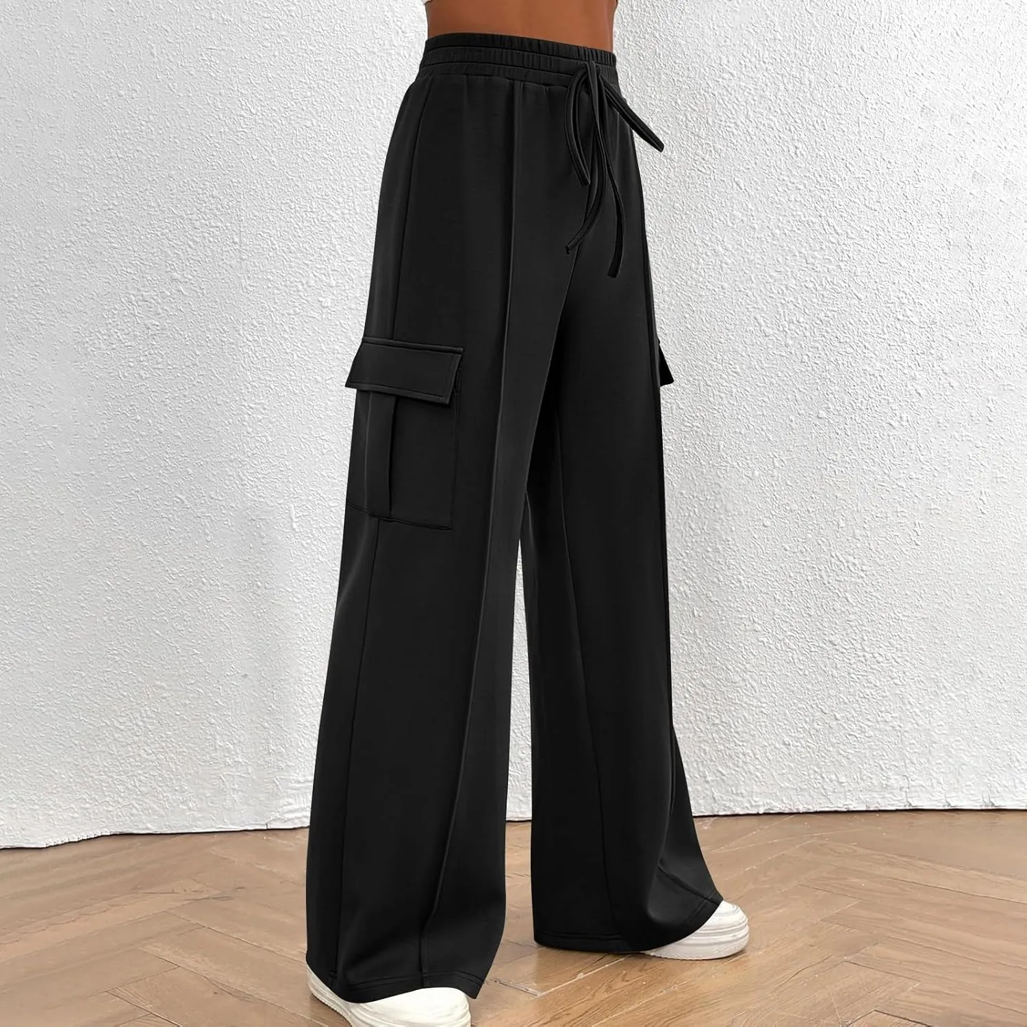 Womens Cargo Sweatpants with Pockets Wide Leg Baggy High Waisted Sweats Pants Drawstring Waist Athletic Trousers