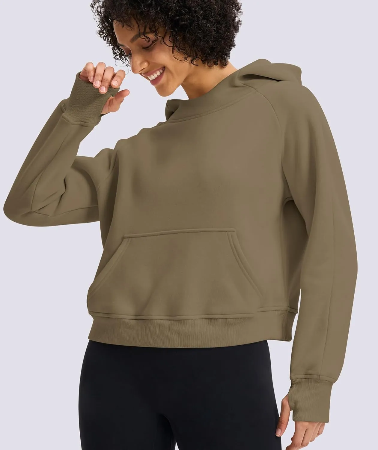 Womens Cropped Hoodies Mock Neck Sweatshirts Fall Fleece Lined Pullover with Thumb Hole 2024 Winter Clothes